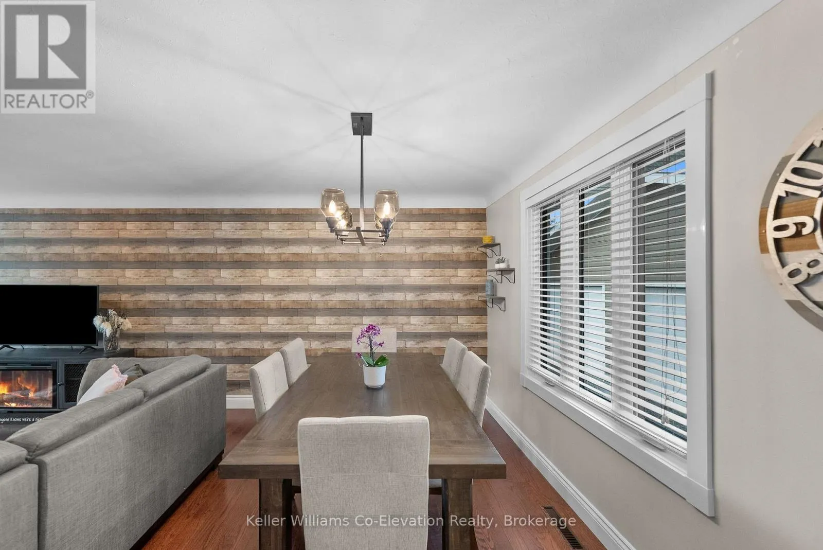 309 NOTRE-DAME STREET W