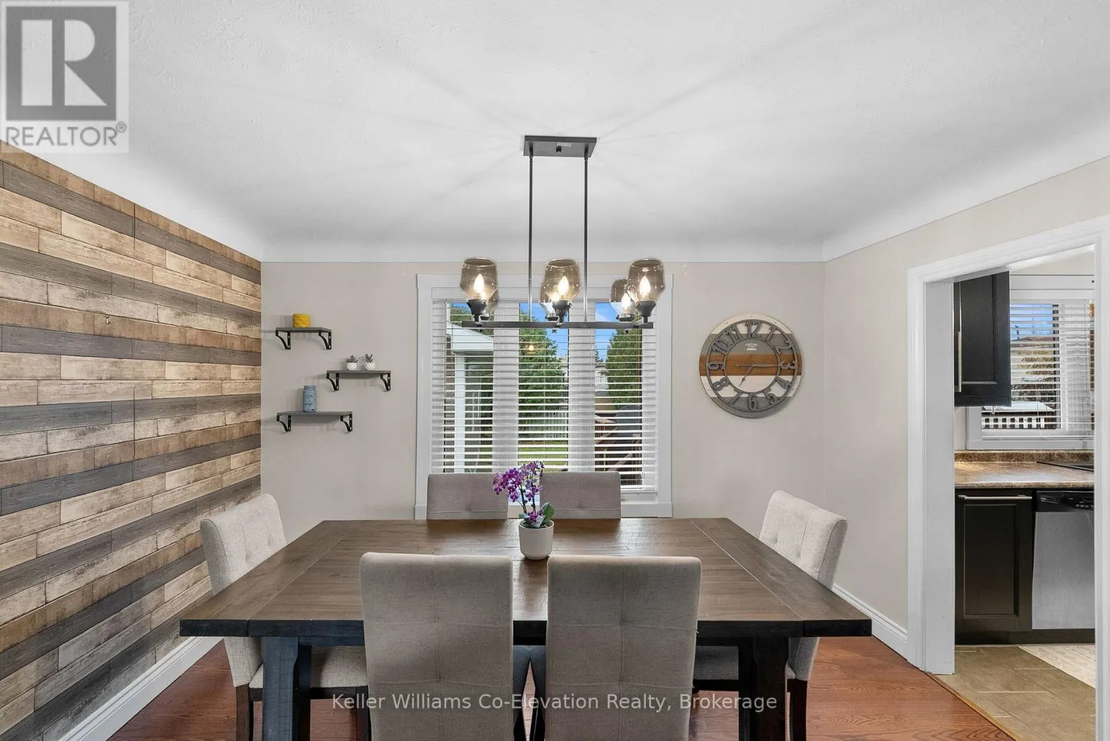 309 NOTRE-DAME STREET W