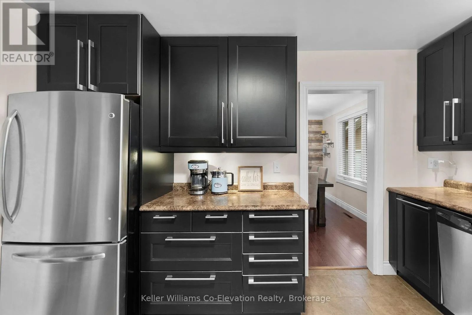 309 NOTRE-DAME STREET W