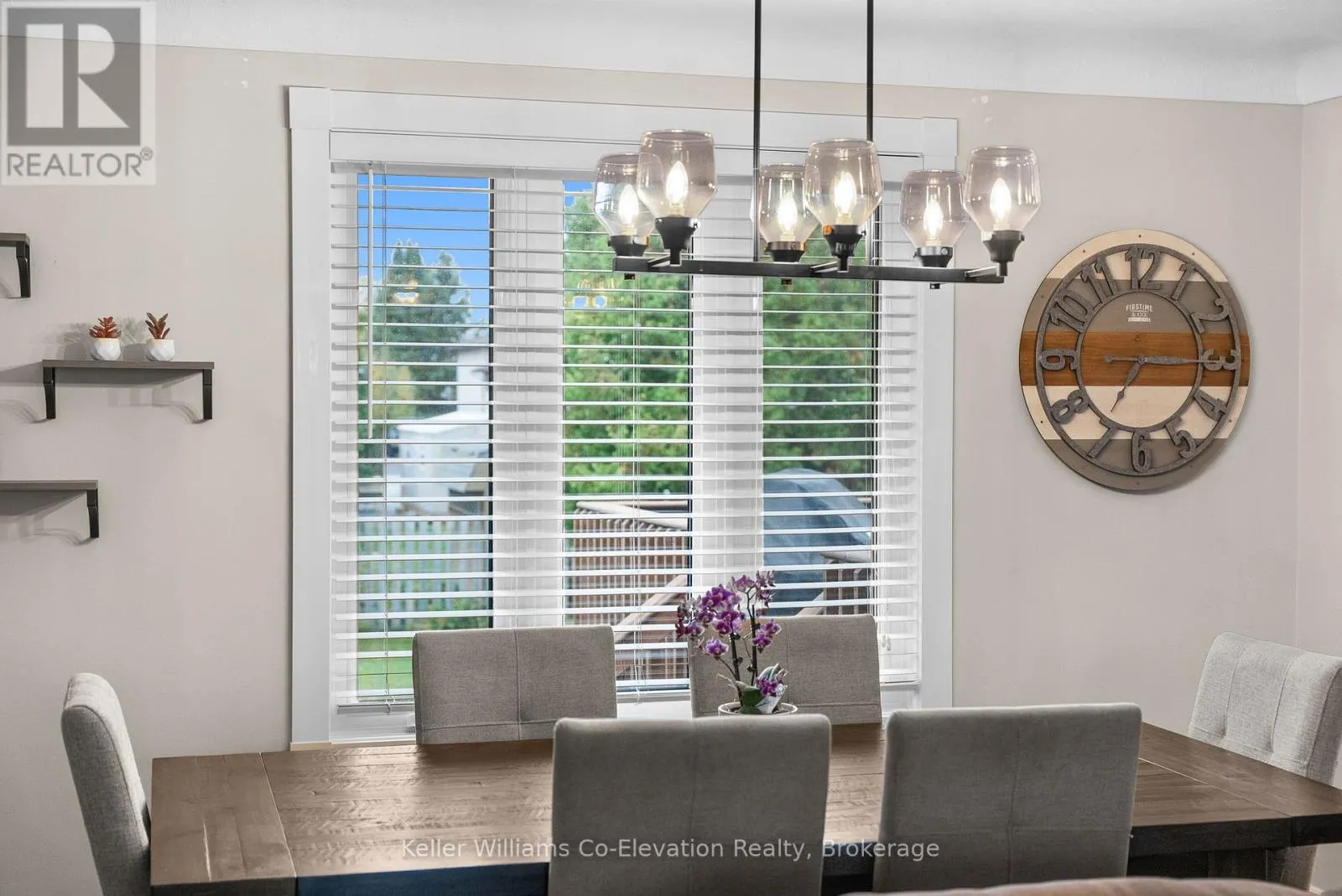 309 NOTRE-DAME STREET W