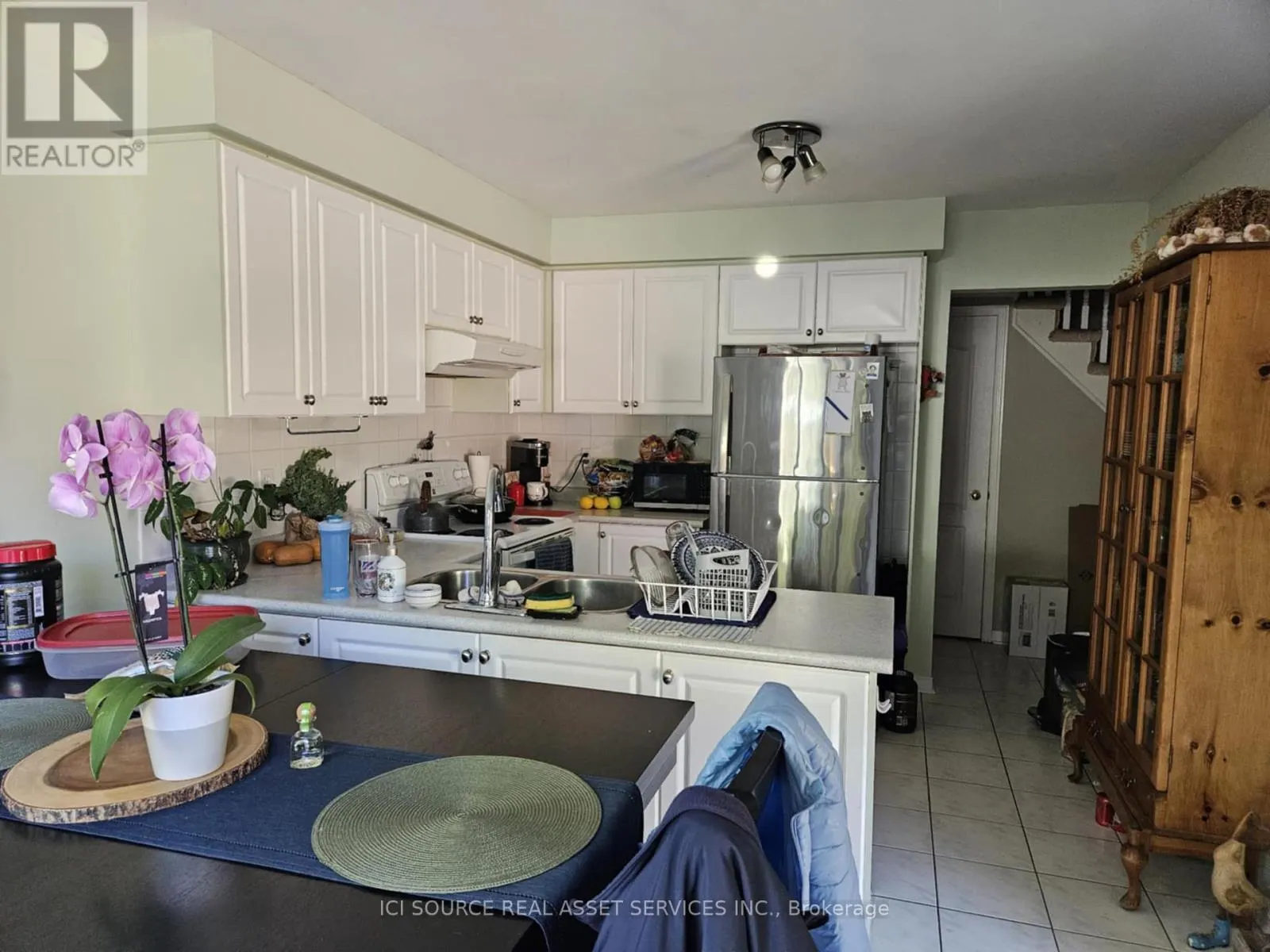 104 ROCKHAVEN LANE