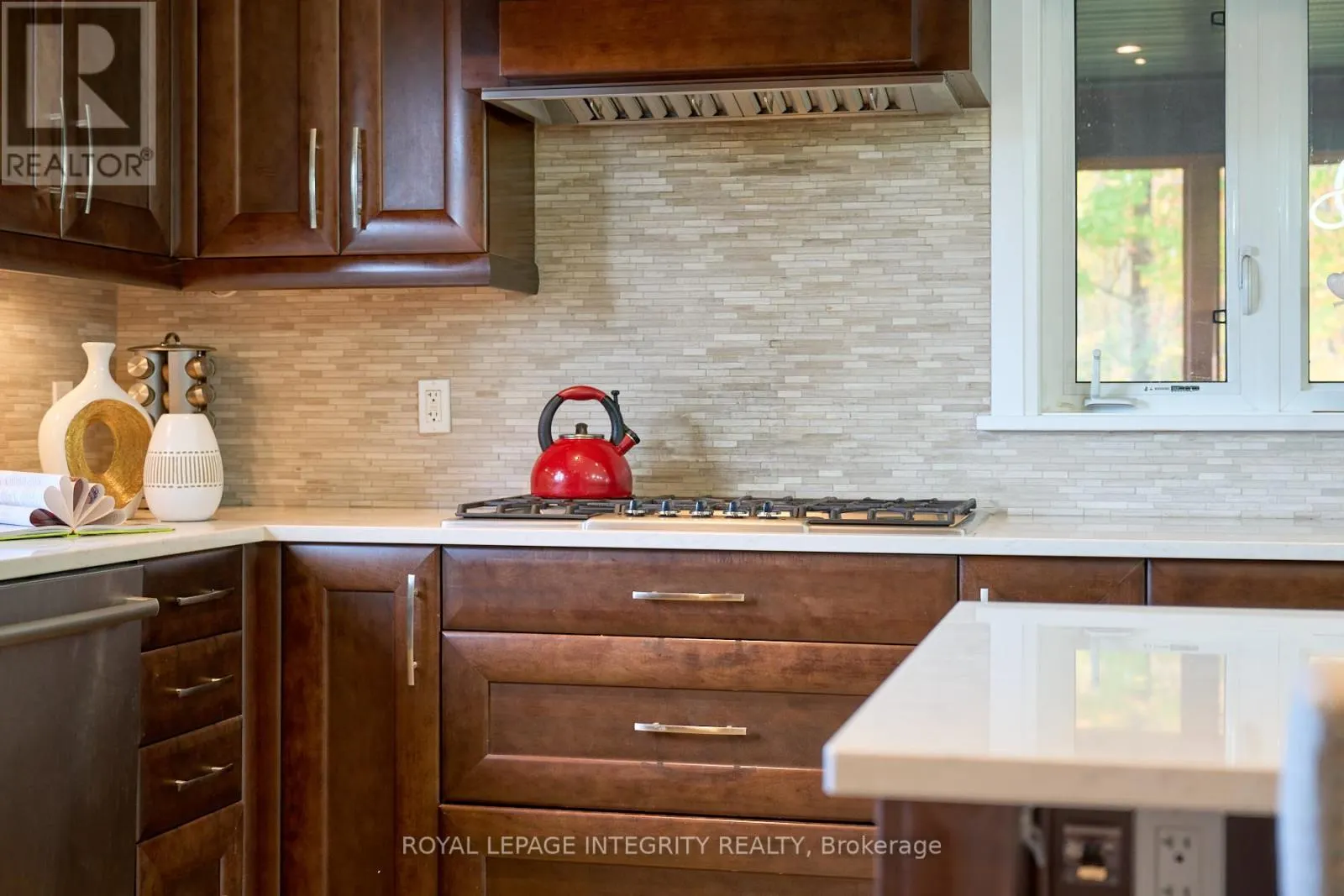 1954 CEDARLAKES WAY
