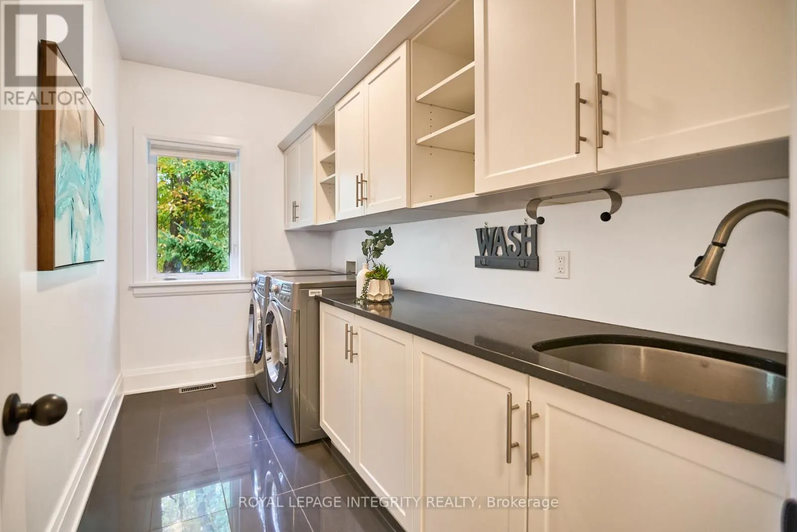 1954 CEDARLAKES WAY