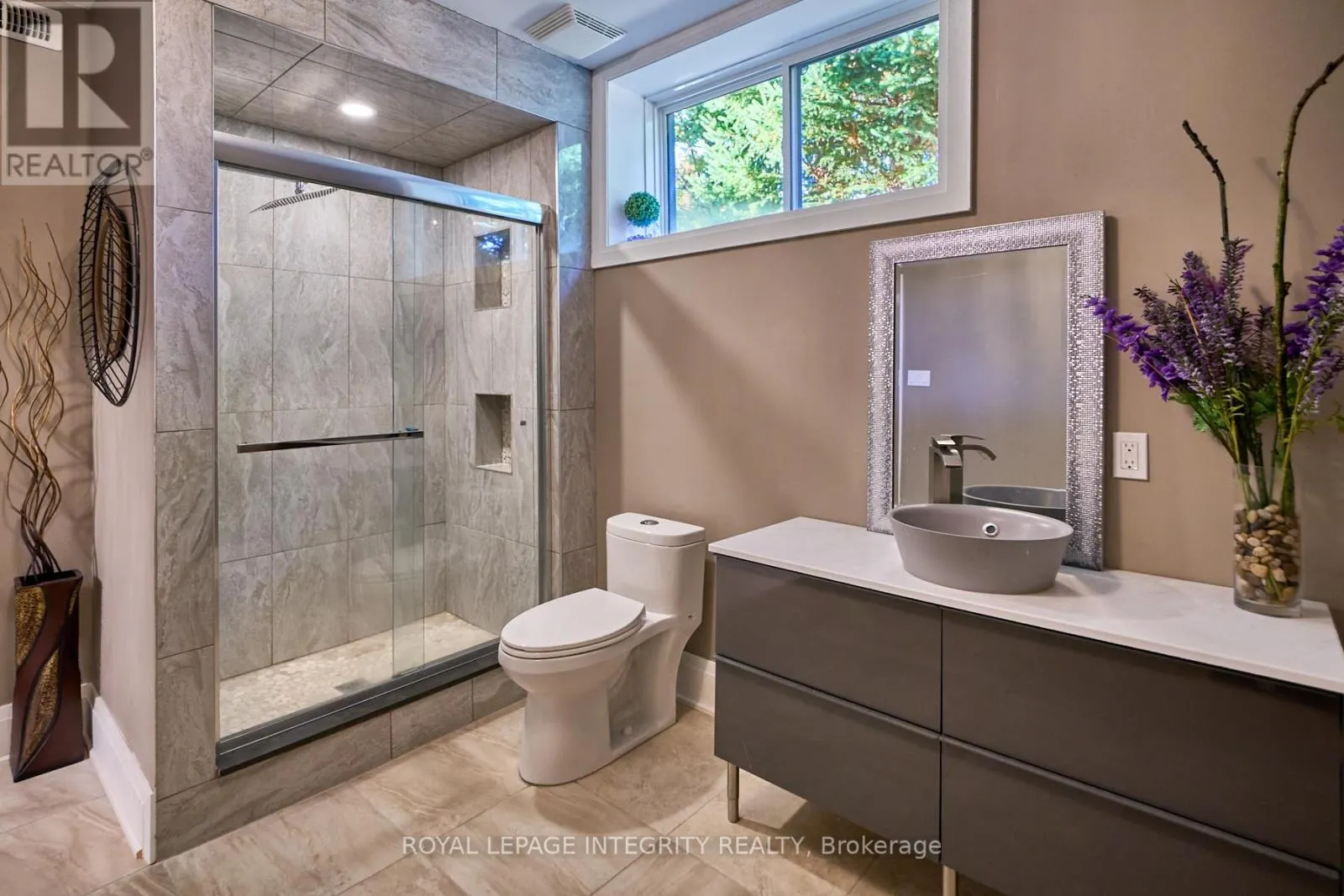 1954 CEDARLAKES WAY