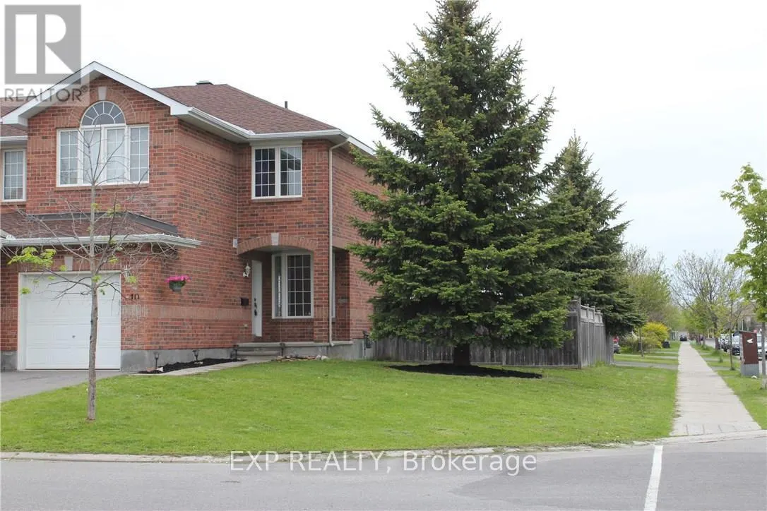 10 WOLISTON CRESCENT