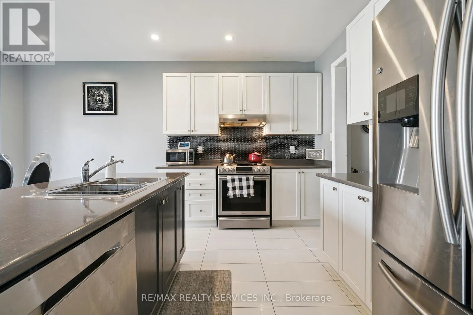 125 MORDEN DRIVE