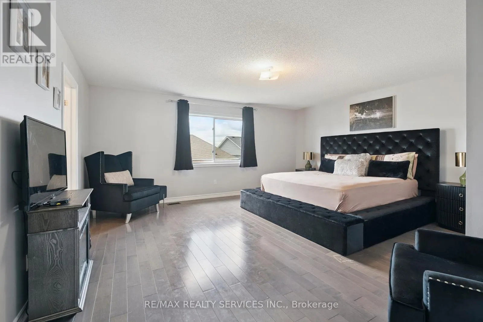 125 MORDEN DRIVE