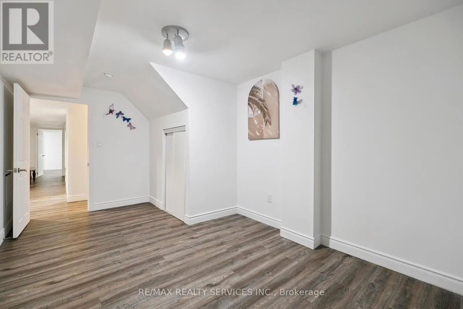 125 MORDEN DRIVE