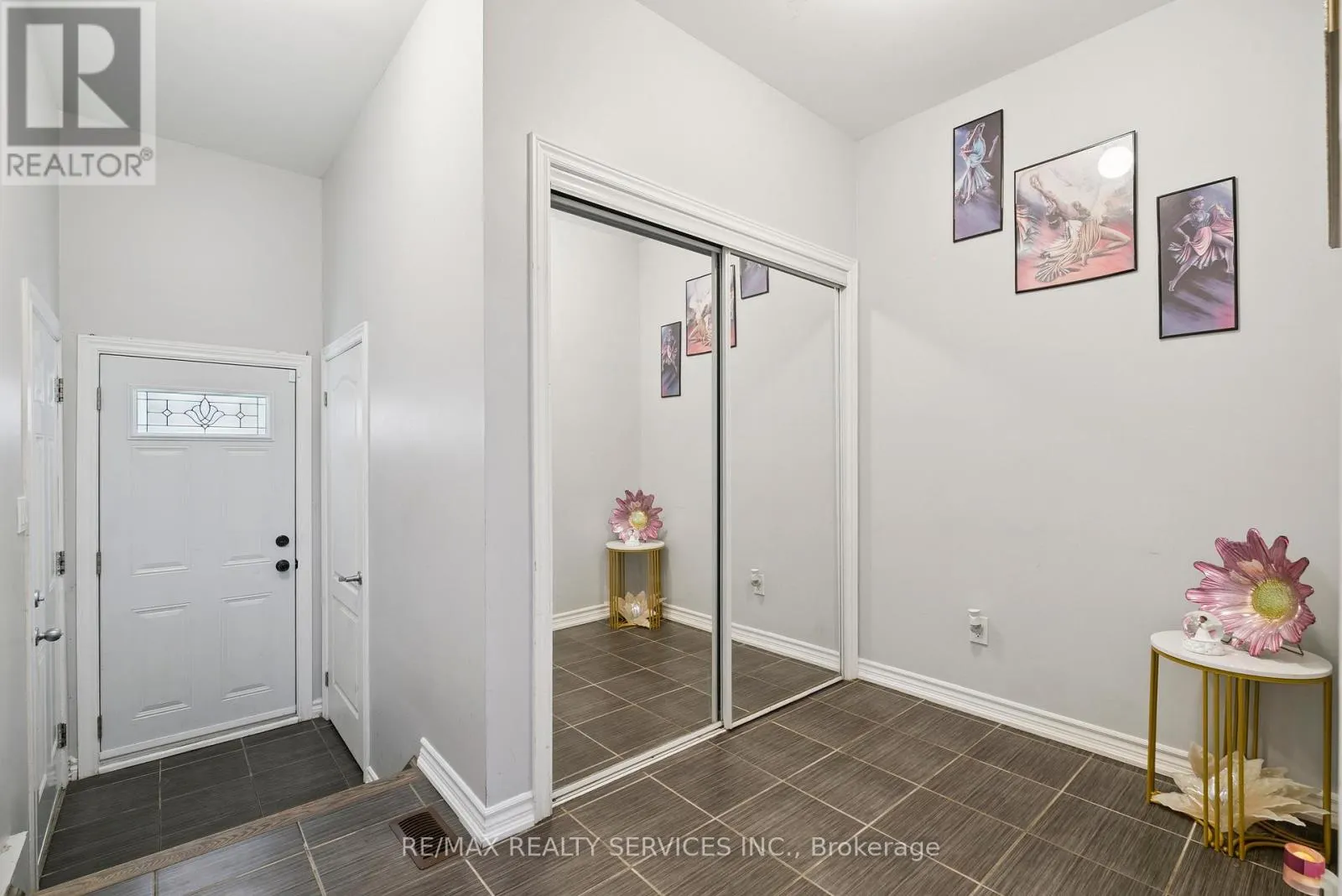 125 MORDEN DRIVE