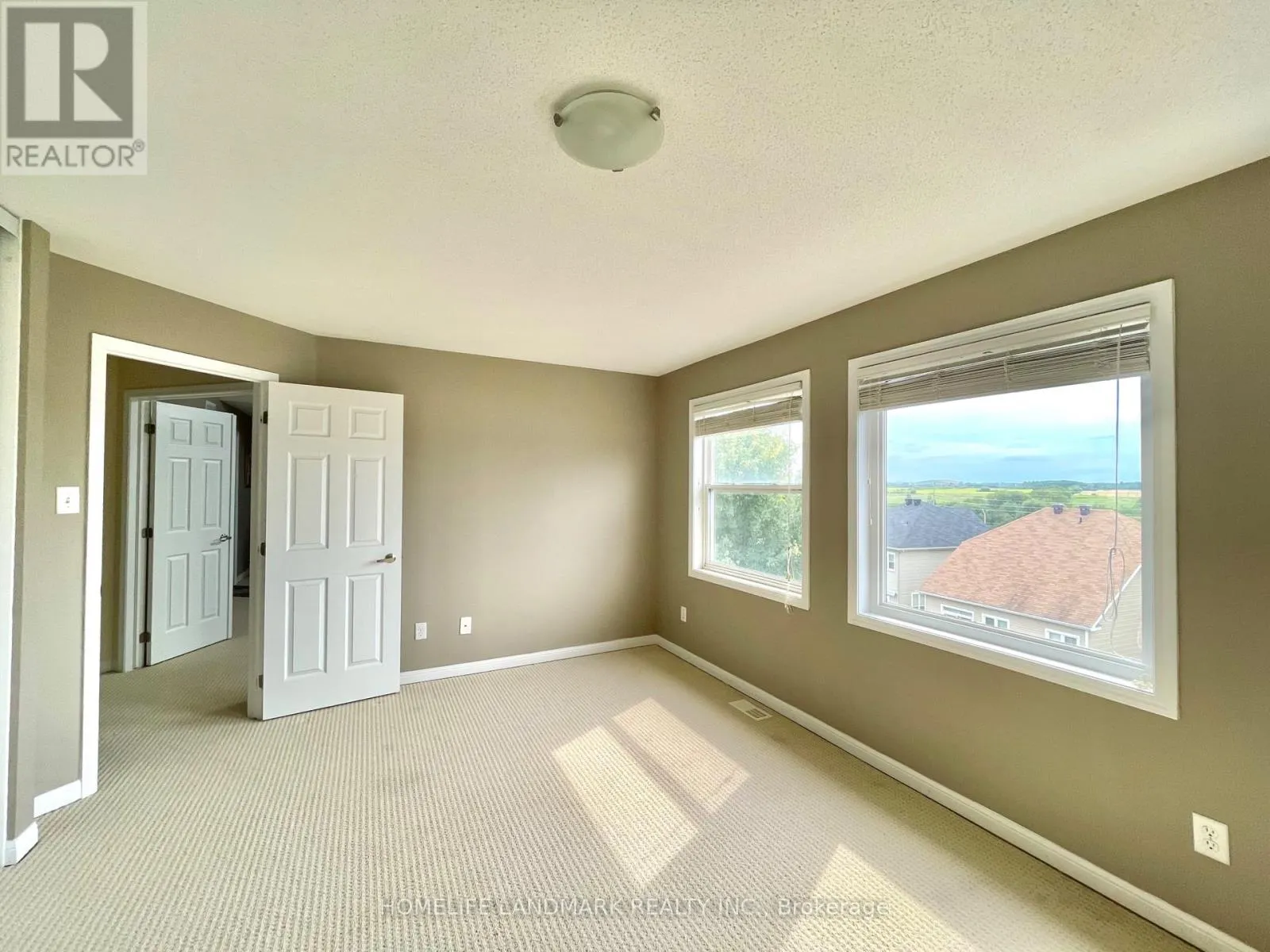 190 INGERSOLL CRESCENT