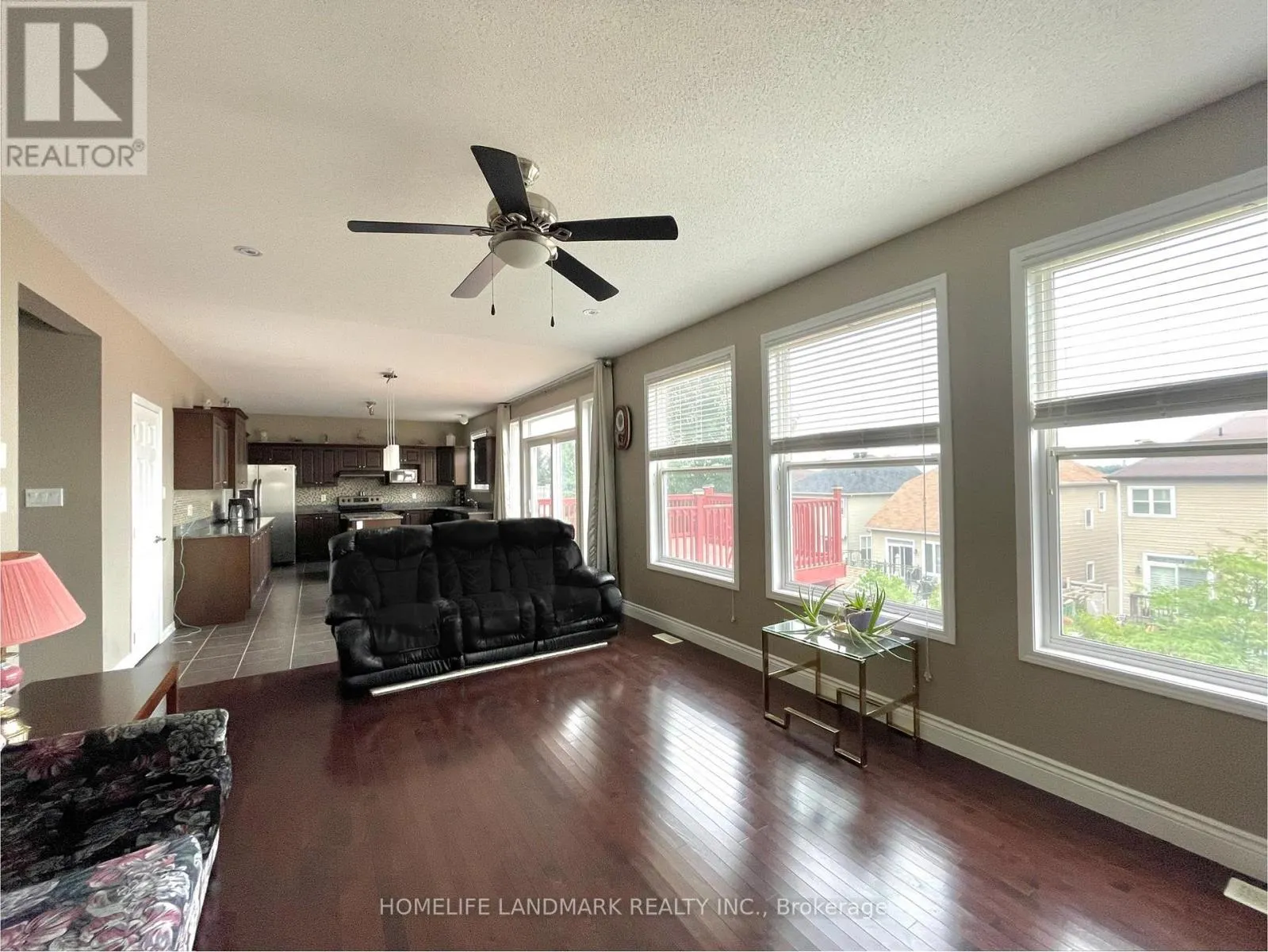 190 INGERSOLL CRESCENT