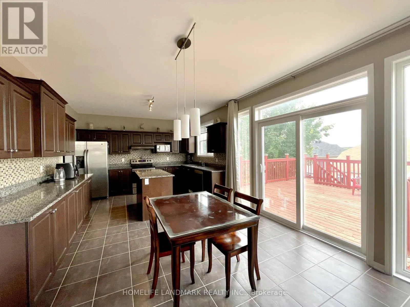 190 INGERSOLL CRESCENT