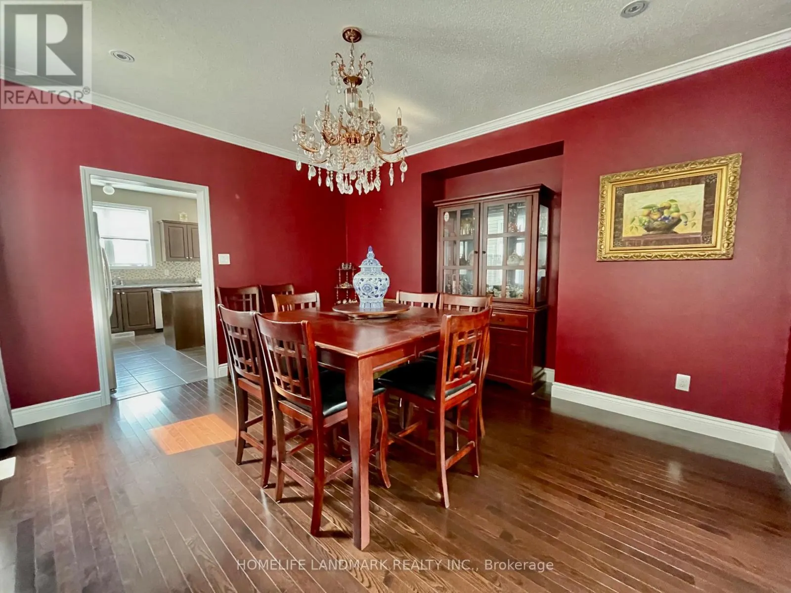 190 INGERSOLL CRESCENT