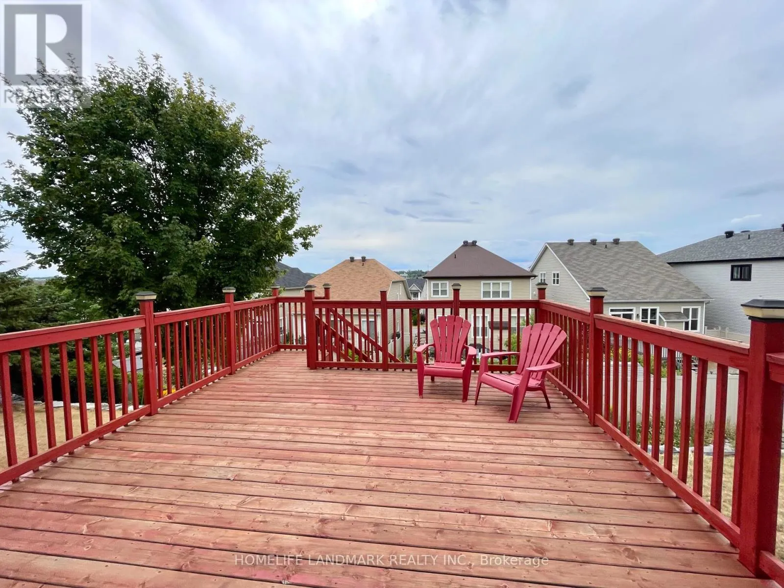 190 INGERSOLL CRESCENT