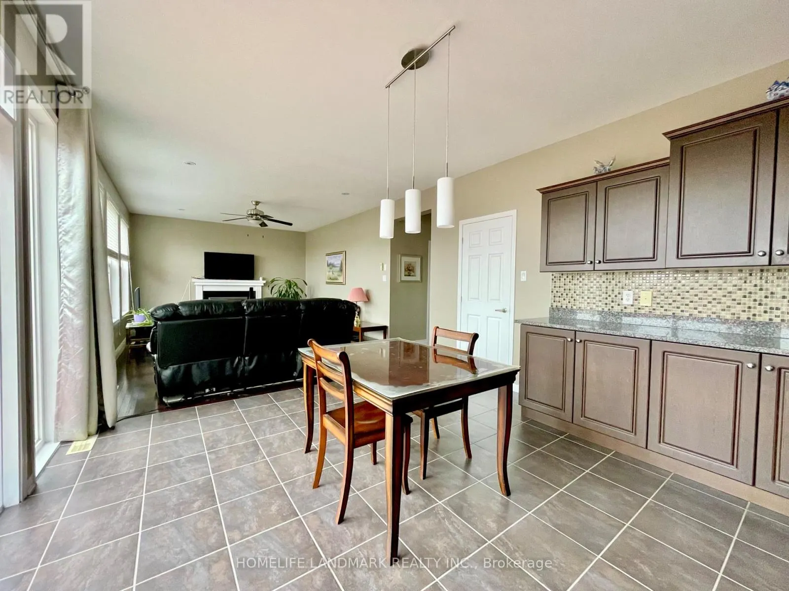 190 INGERSOLL CRESCENT