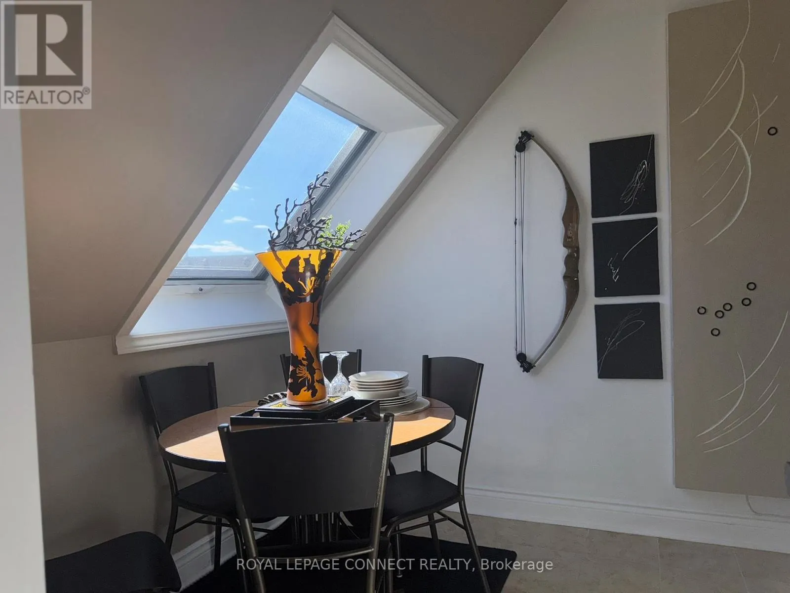 303 - 4872 VALLEY WAY