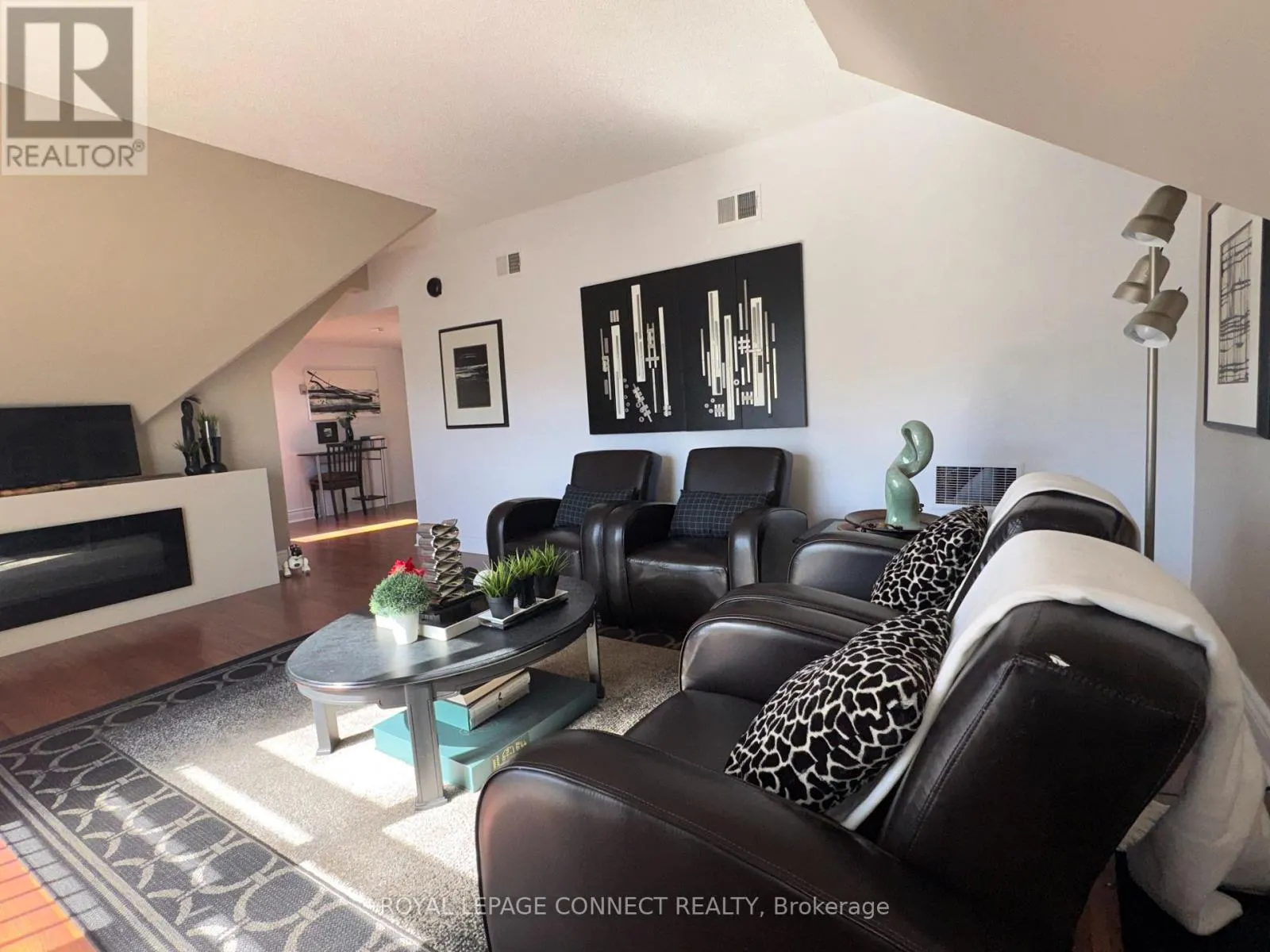 303 - 4872 VALLEY WAY