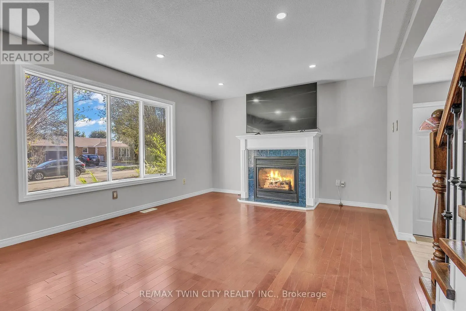 43 CONNELLY DRIVE