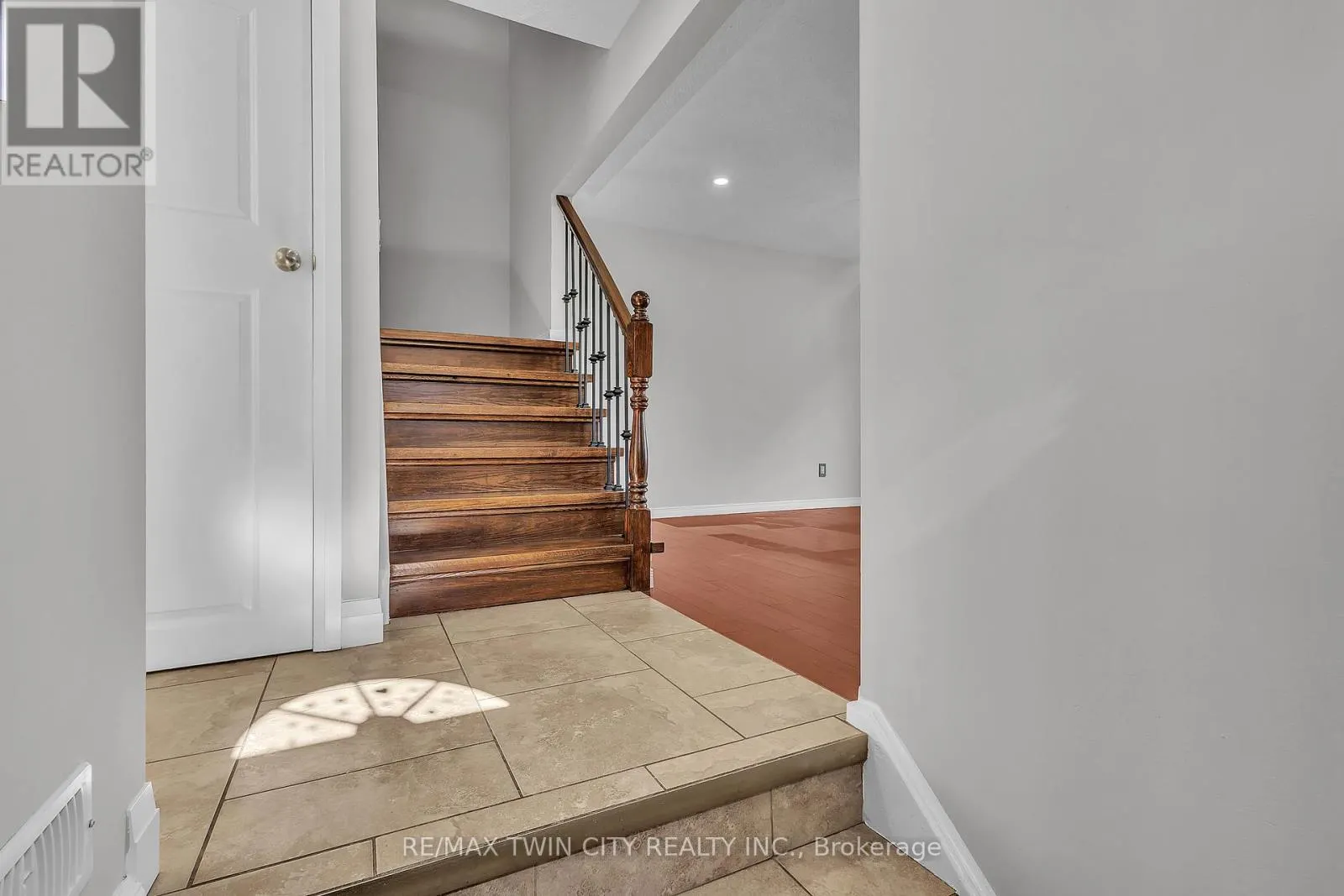 43 CONNELLY DRIVE