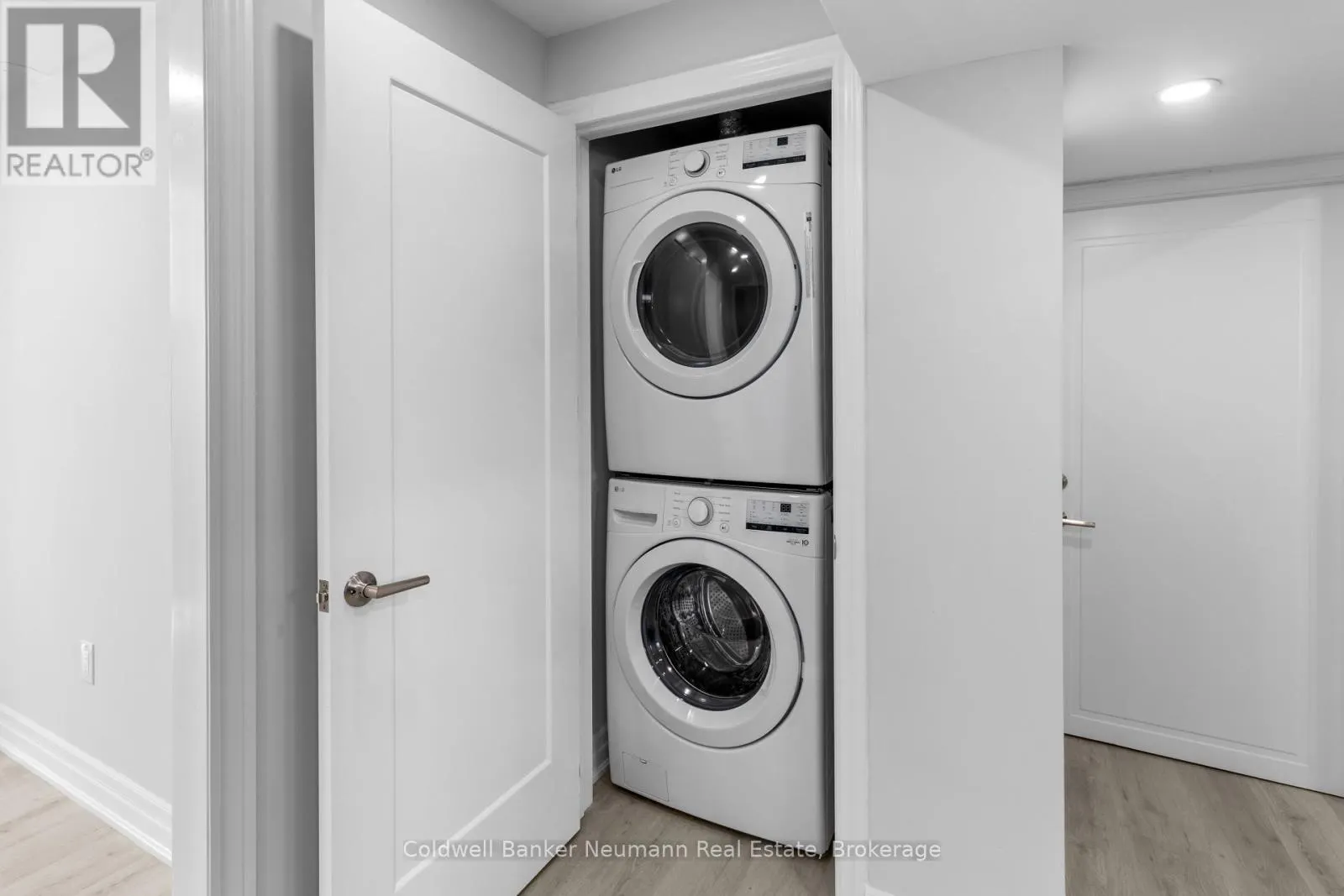 B - 45 HAYWARD CRESCENT, #B