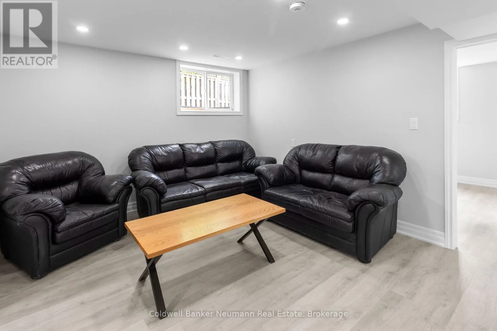 B - 45 HAYWARD CRESCENT, #B