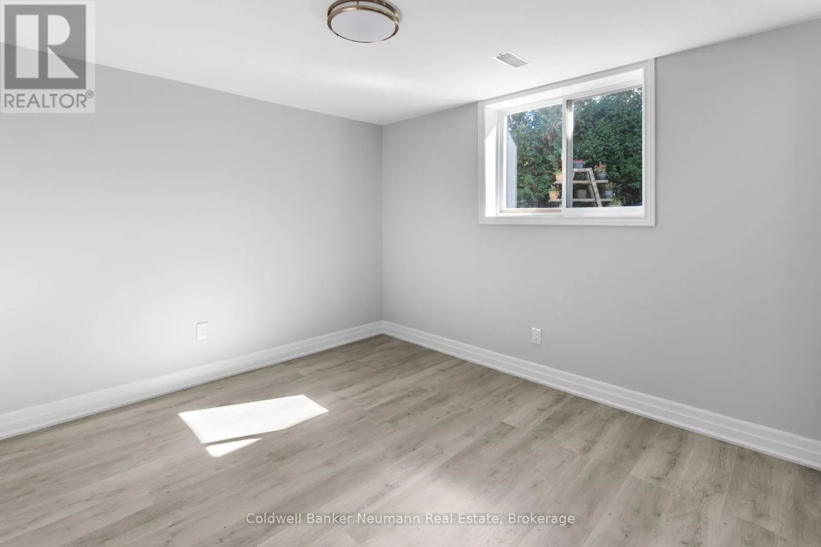 B - 45 HAYWARD CRESCENT, #B