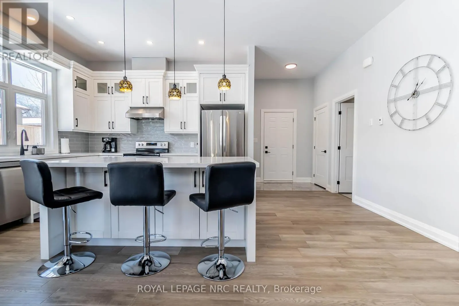 1 - 7472 MOUNTAIN ROAD, #1