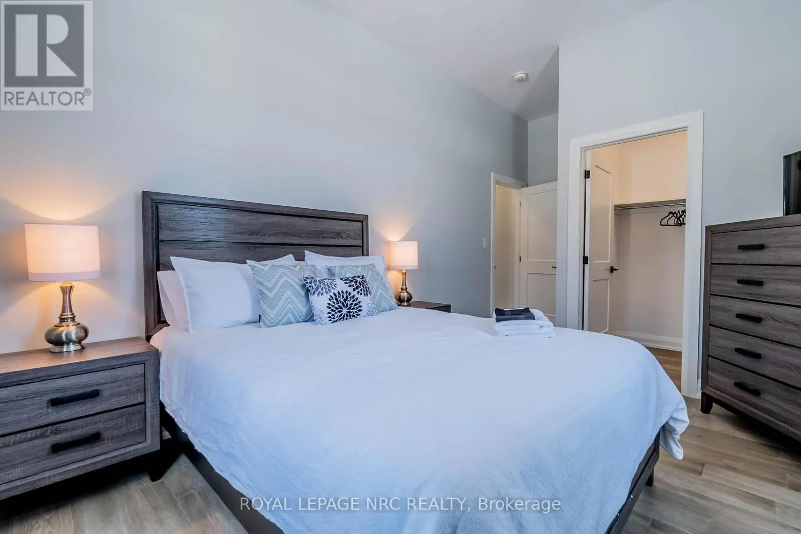 1 - 7472 MOUNTAIN ROAD, #1