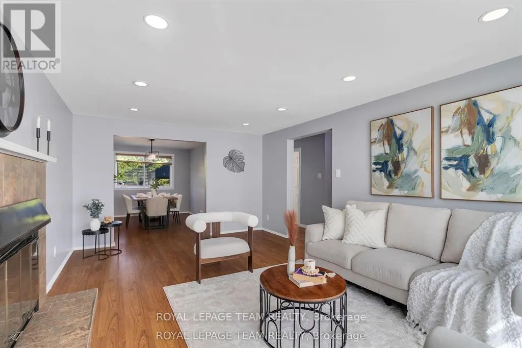 2 BROOKHAVEN COURT