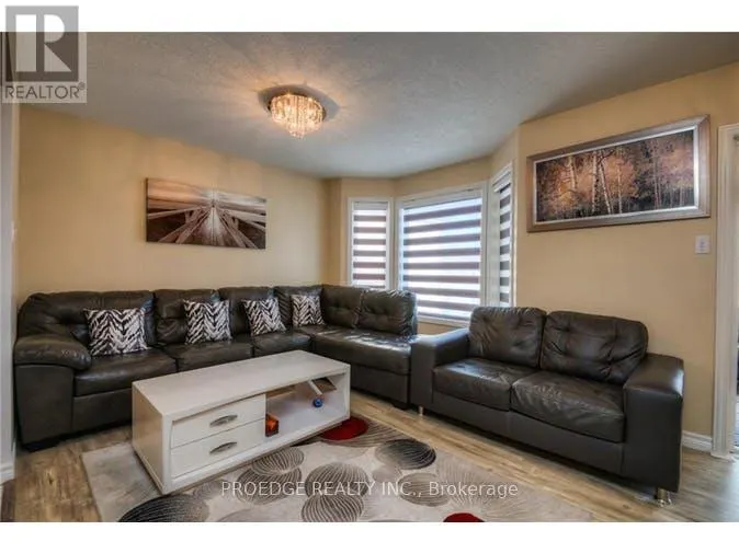 263 BANKSIDE DRIVE