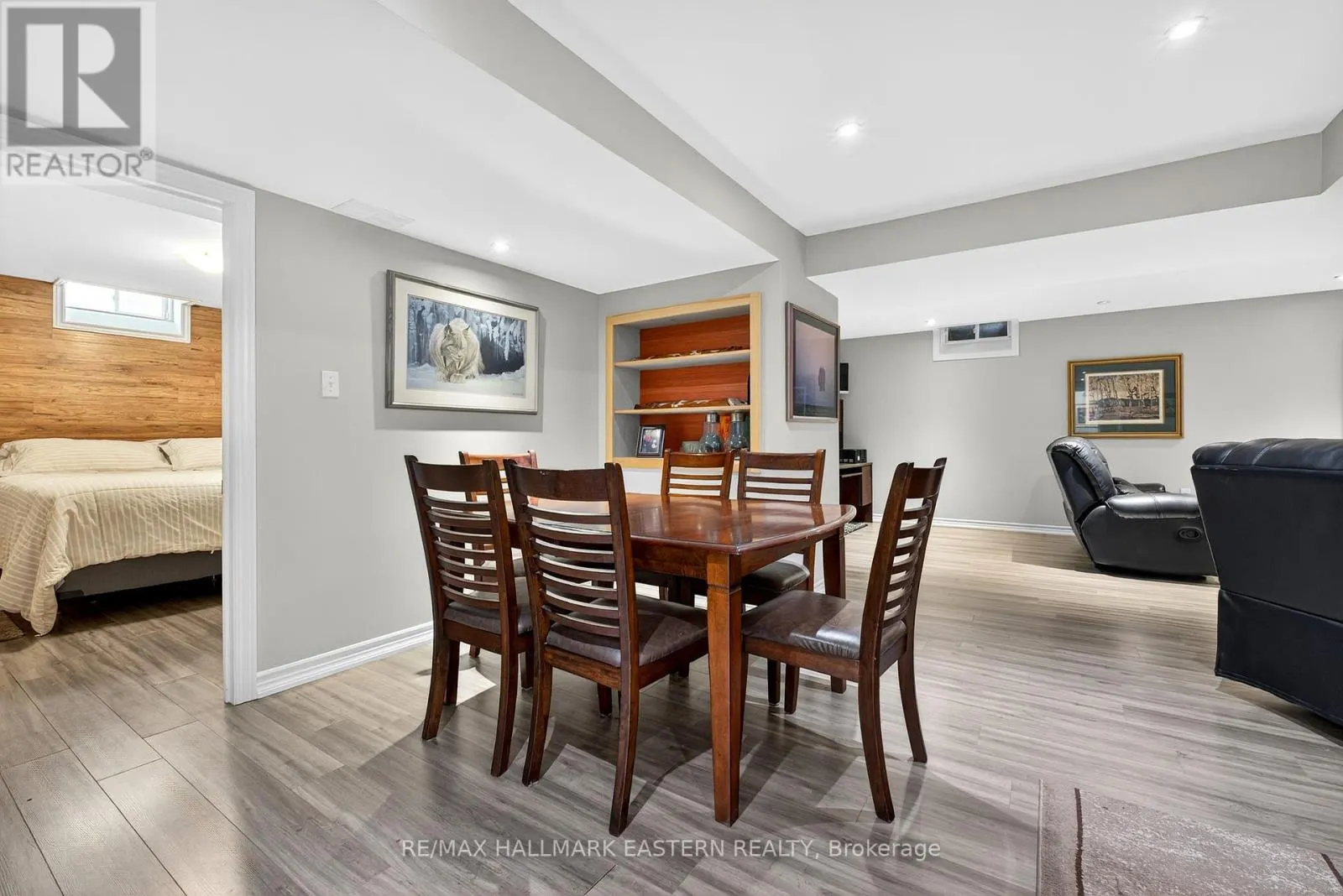 12 GRAINGER CRESCENT