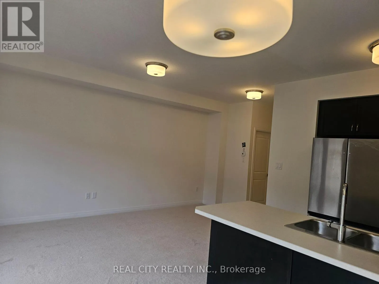 48 MCKERNAN AVENUE