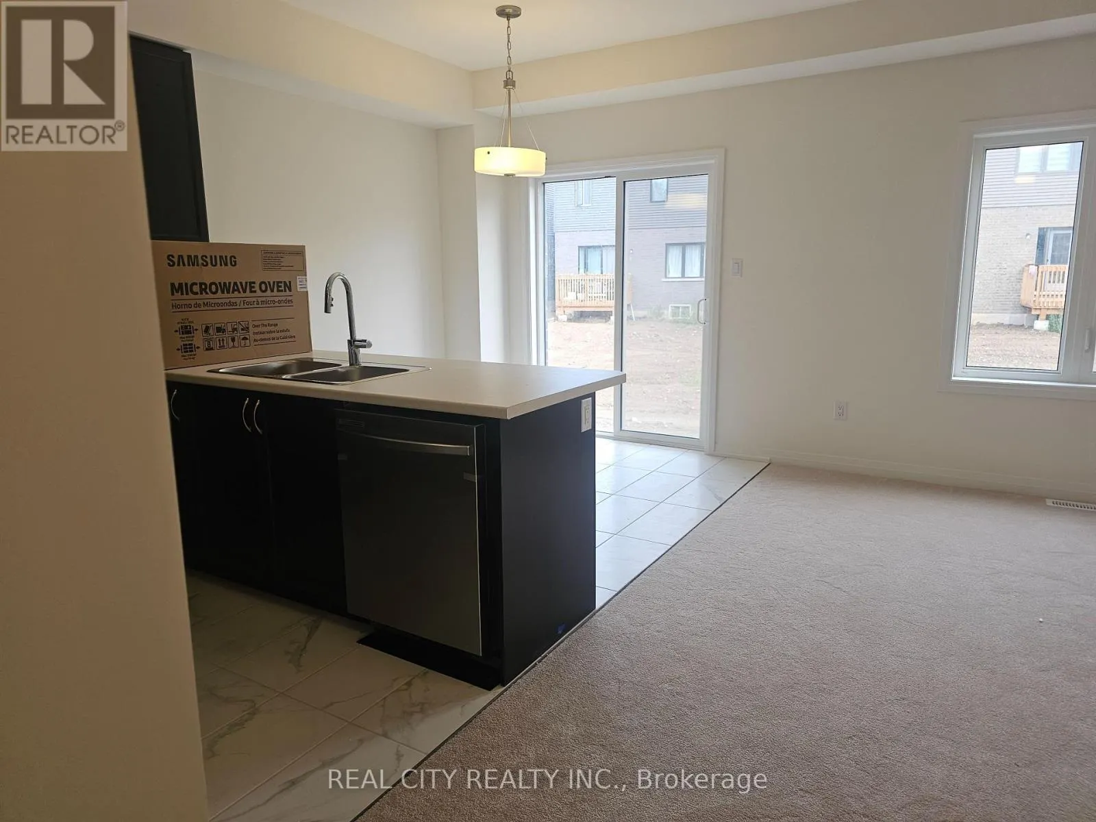 48 MCKERNAN AVENUE