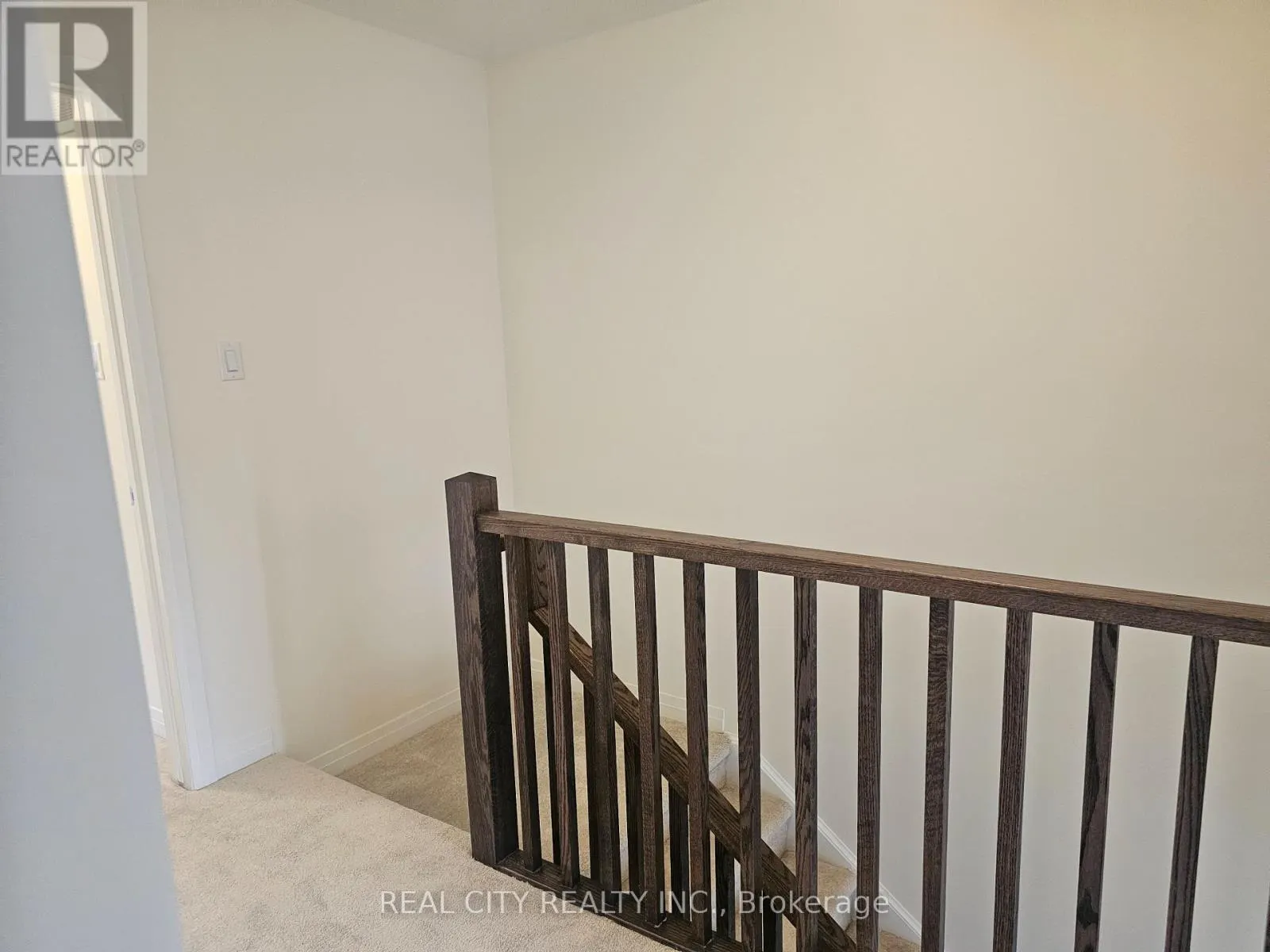 48 MCKERNAN AVENUE