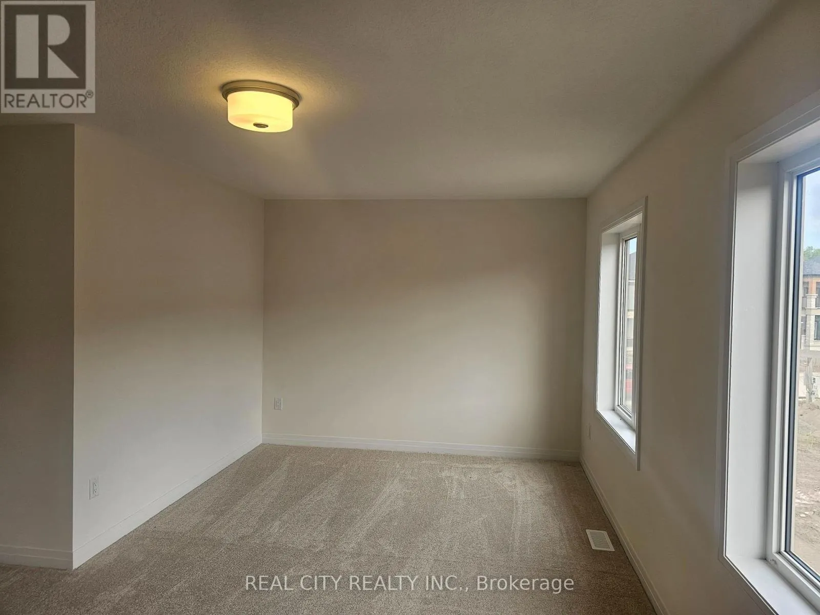 48 MCKERNAN AVENUE