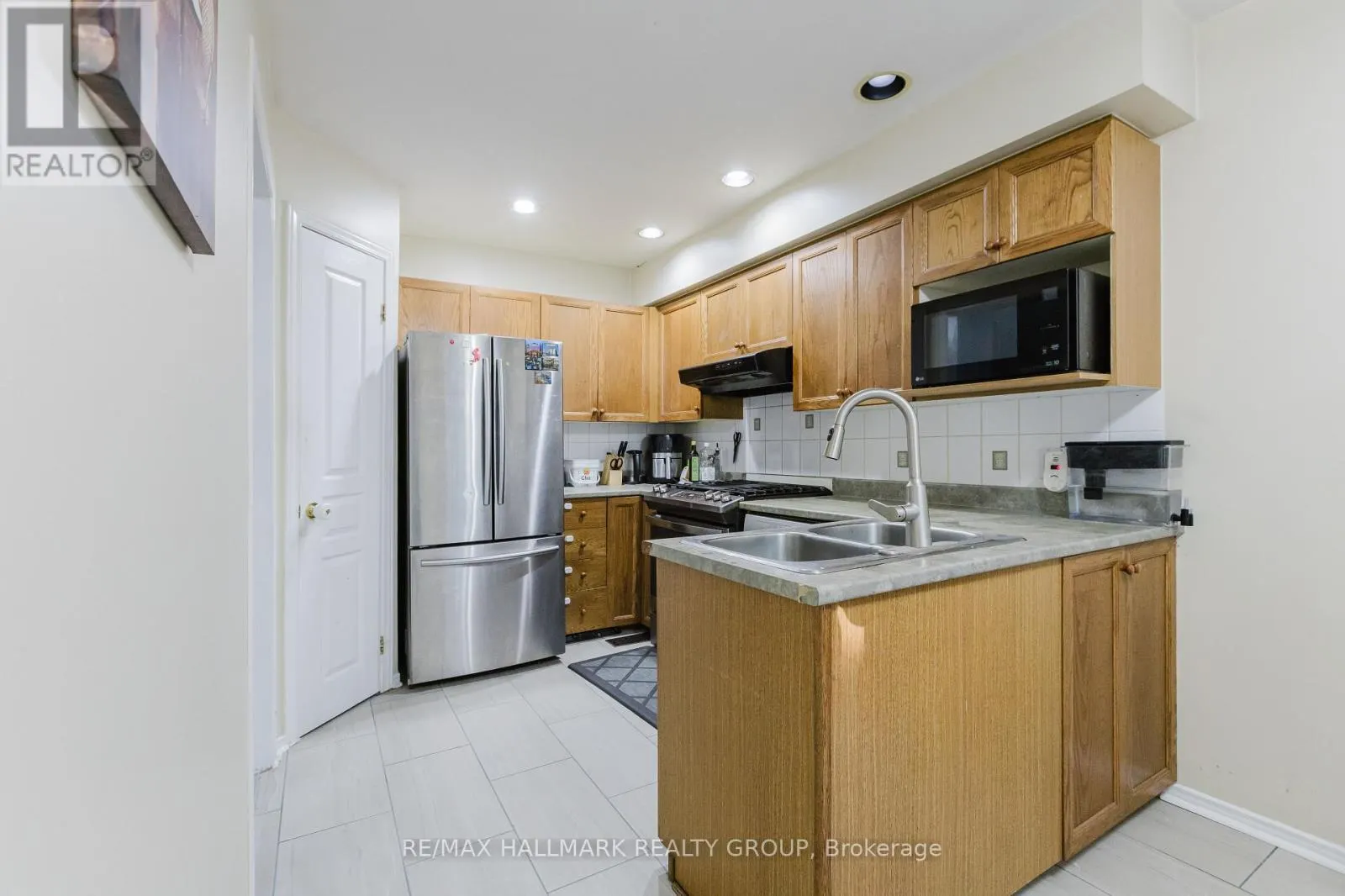 584 WILD SHORE CRESCENT