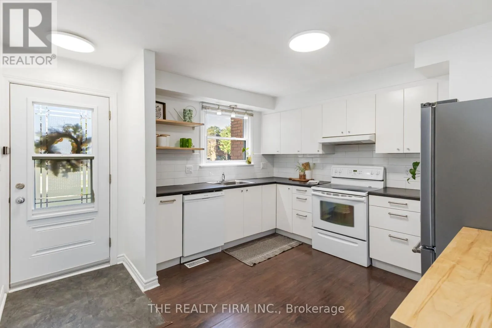 5 - 71 PARKSIDE DRIVE, #5
