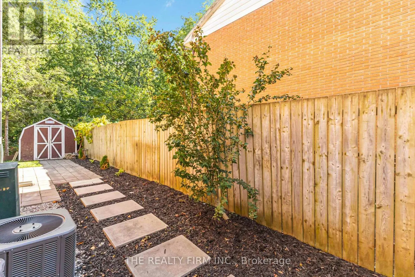 5 - 71 PARKSIDE DRIVE, #5