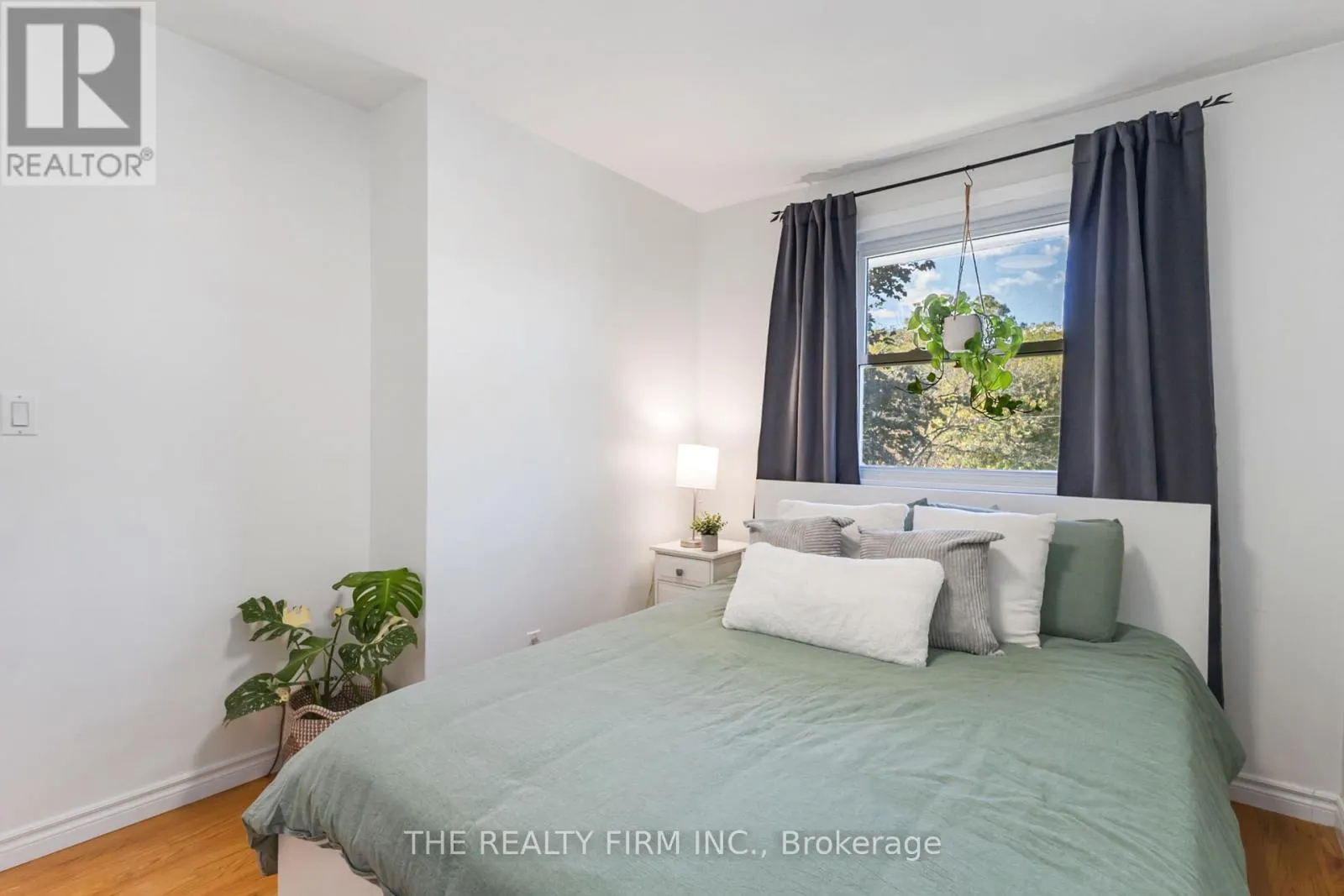 5 - 71 PARKSIDE DRIVE, #5