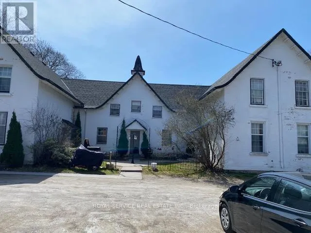3 - 33 BROOK ROAD S, #3