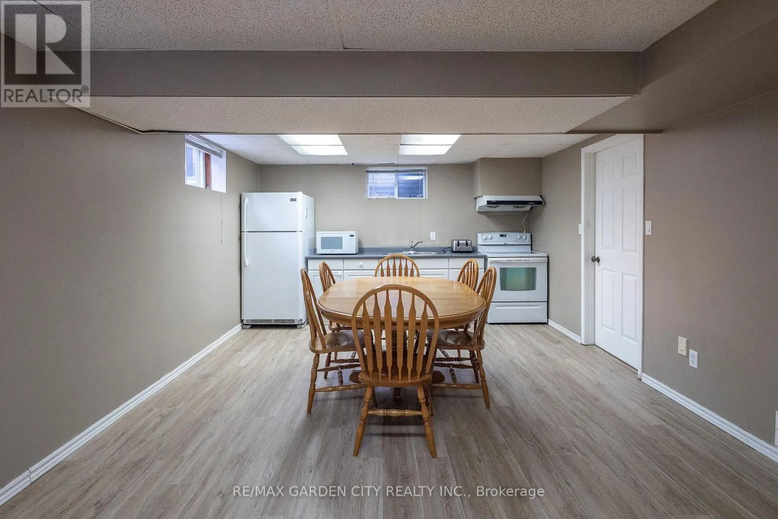 14 TUPPER DRIVE