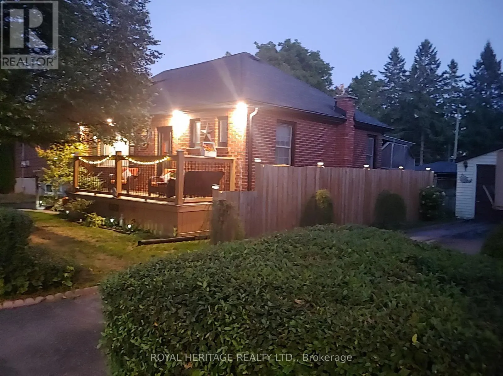 245 KING GEORGE STREET E