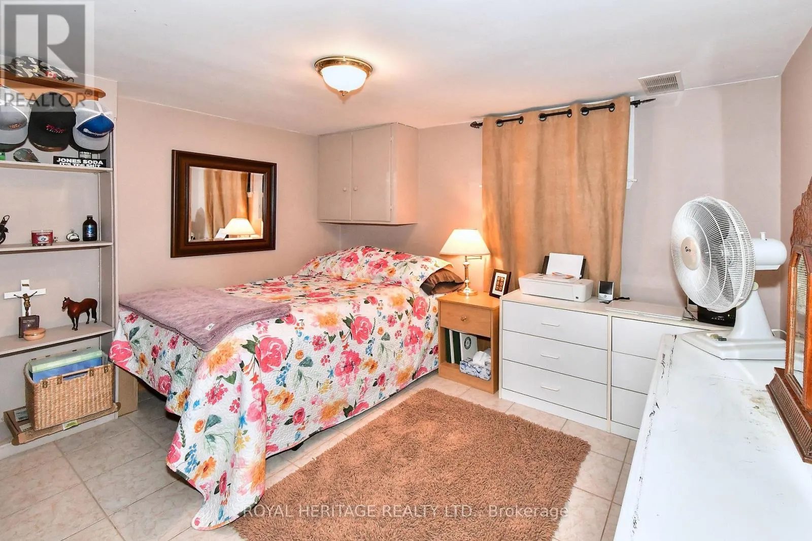 245 KING GEORGE STREET E