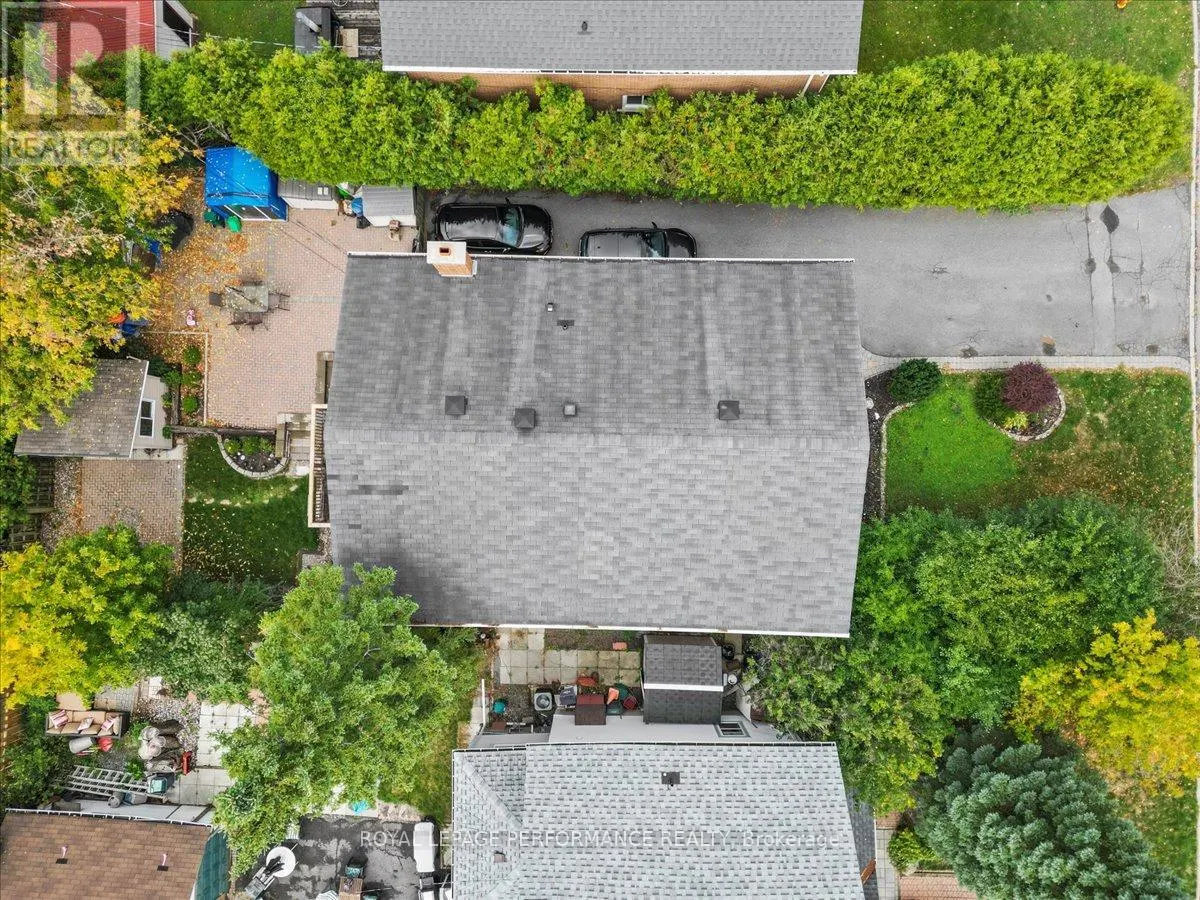 1702 RUSSELL ROAD