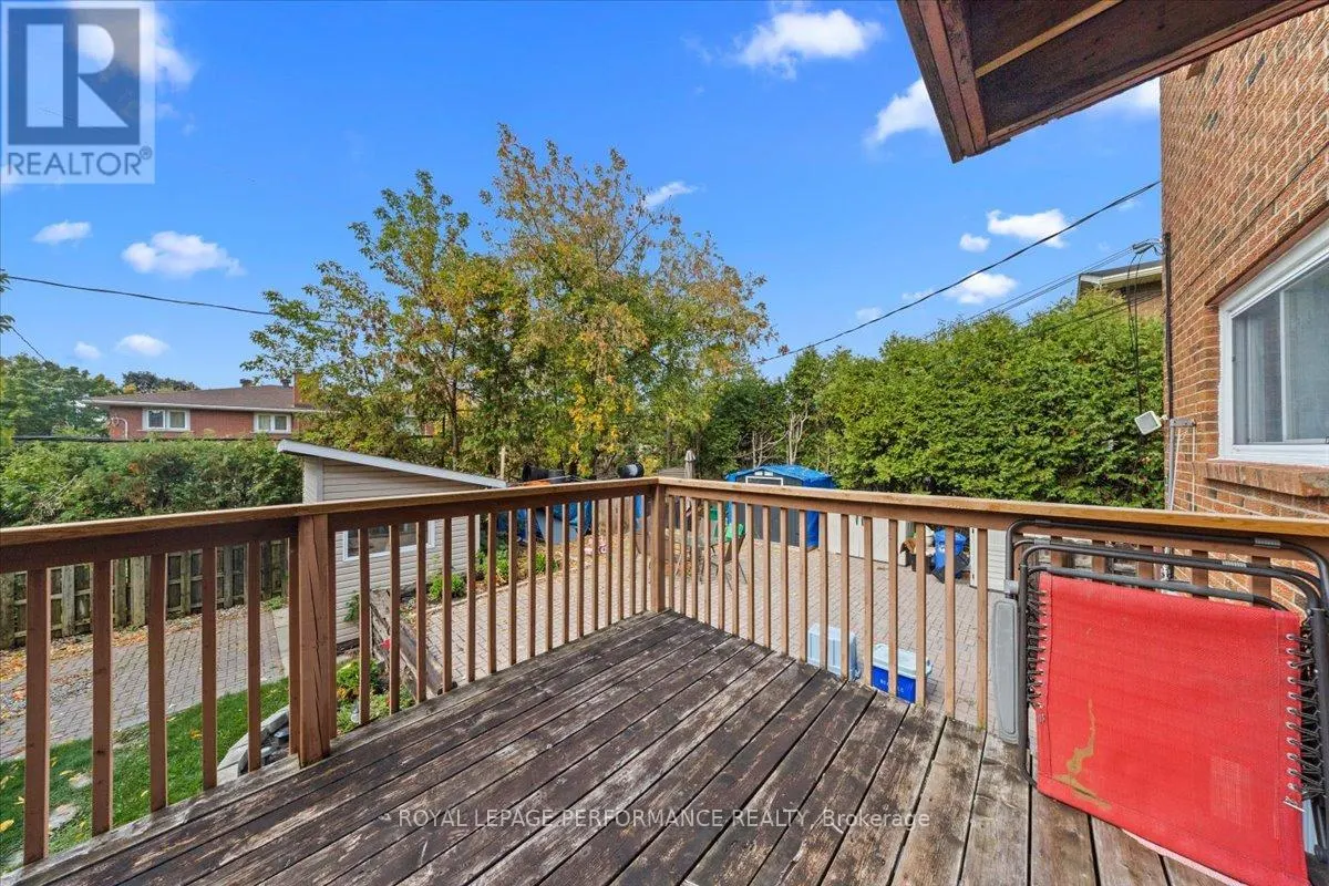 1702 RUSSELL ROAD