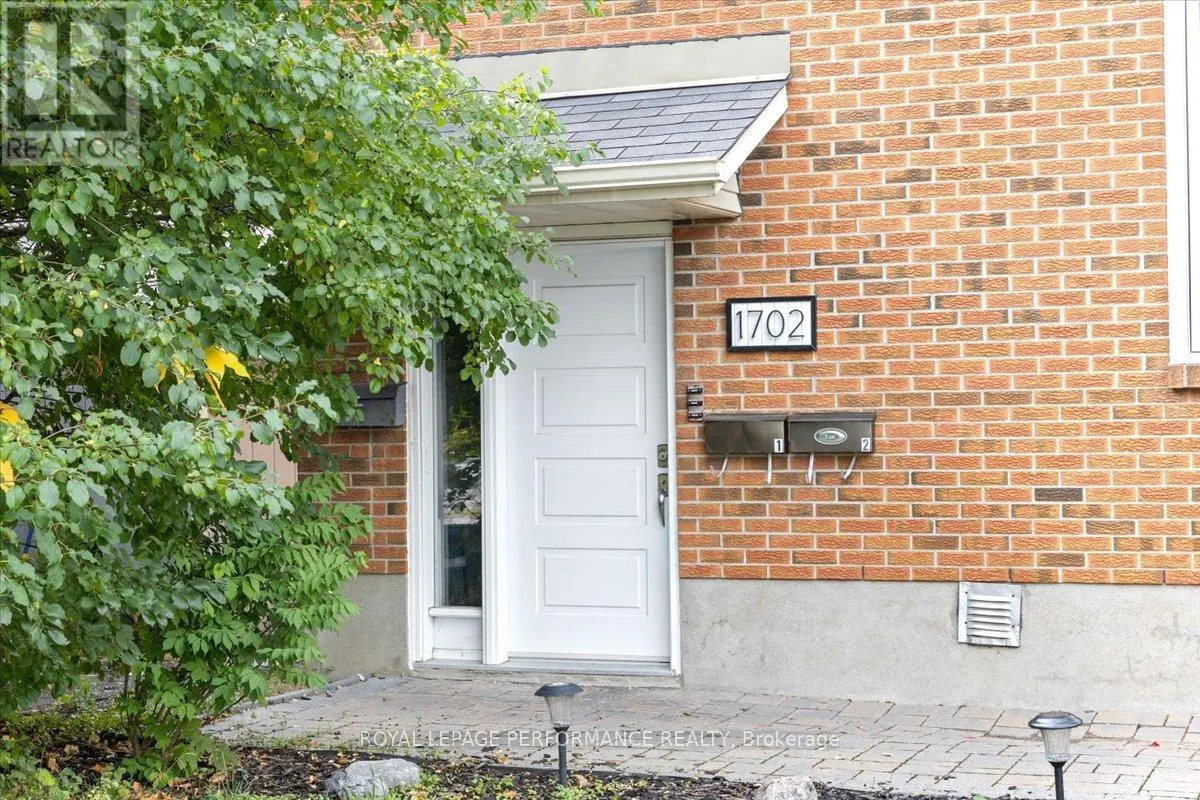 1702 RUSSELL ROAD