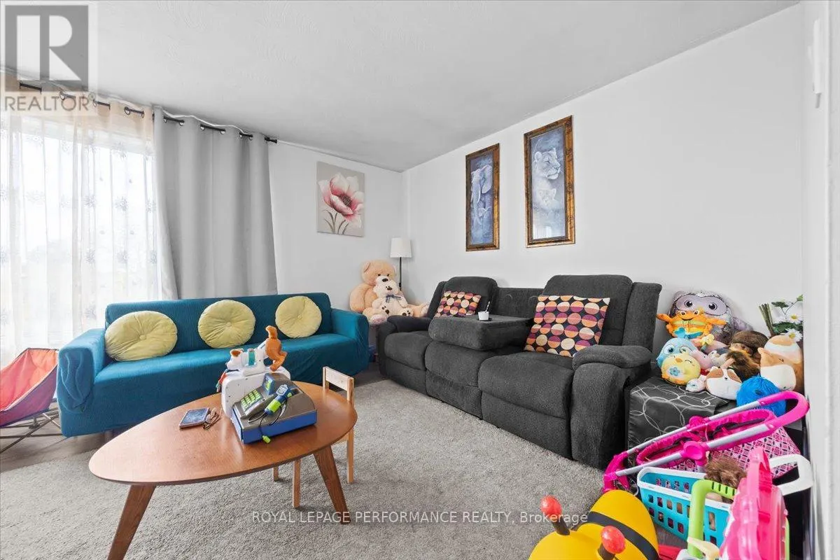 1702 RUSSELL ROAD