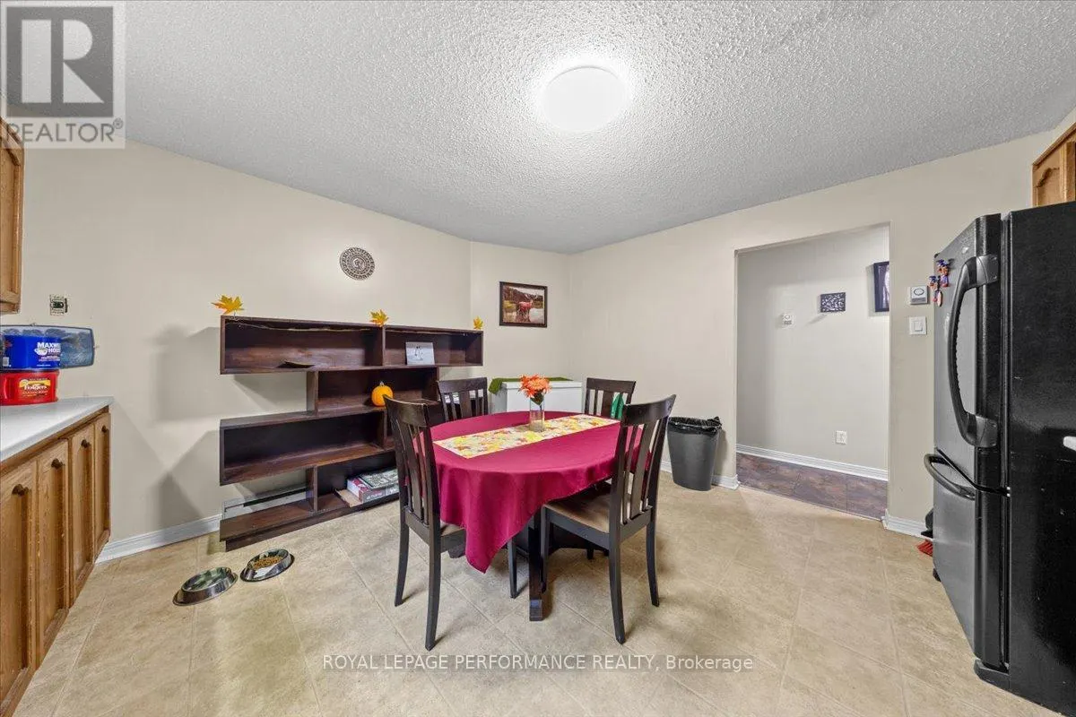 1702 RUSSELL ROAD
