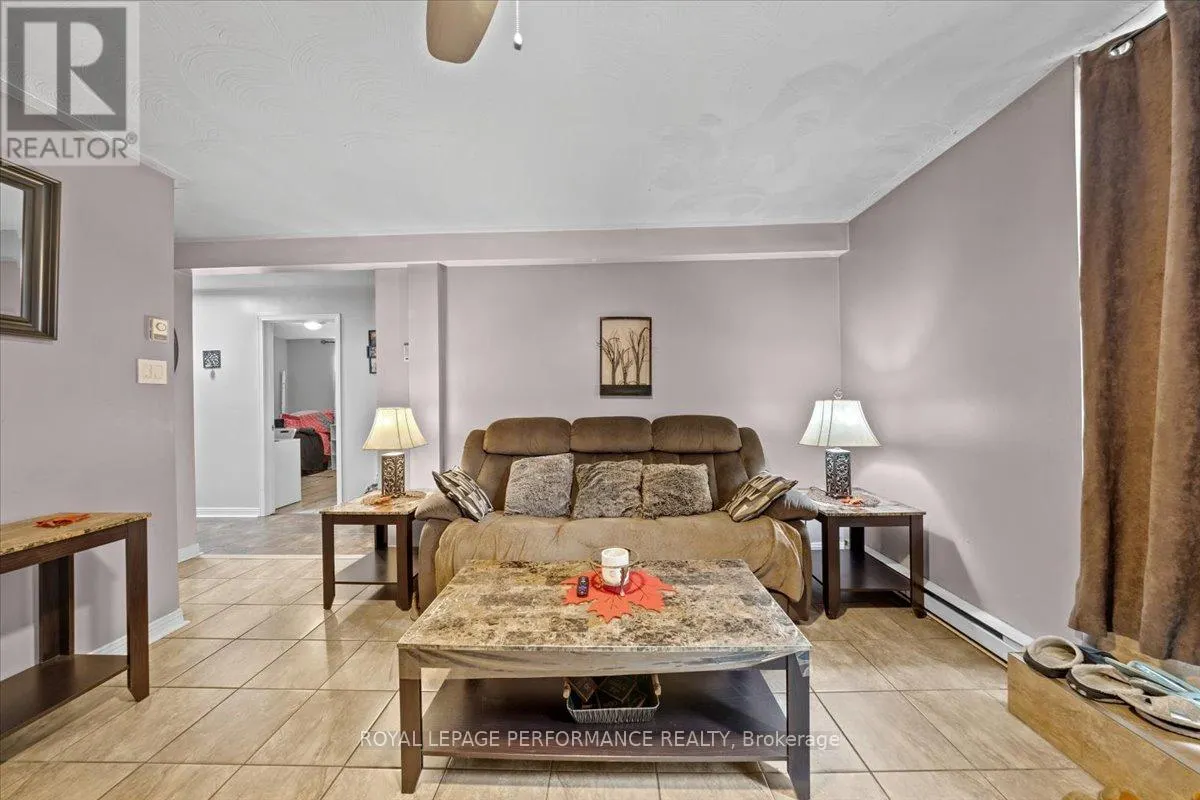 1702 RUSSELL ROAD