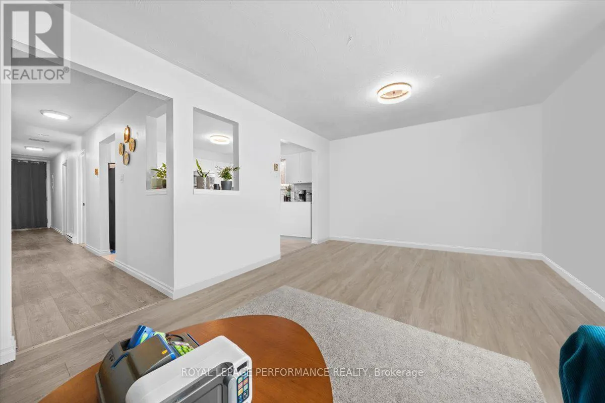 1702 RUSSELL ROAD